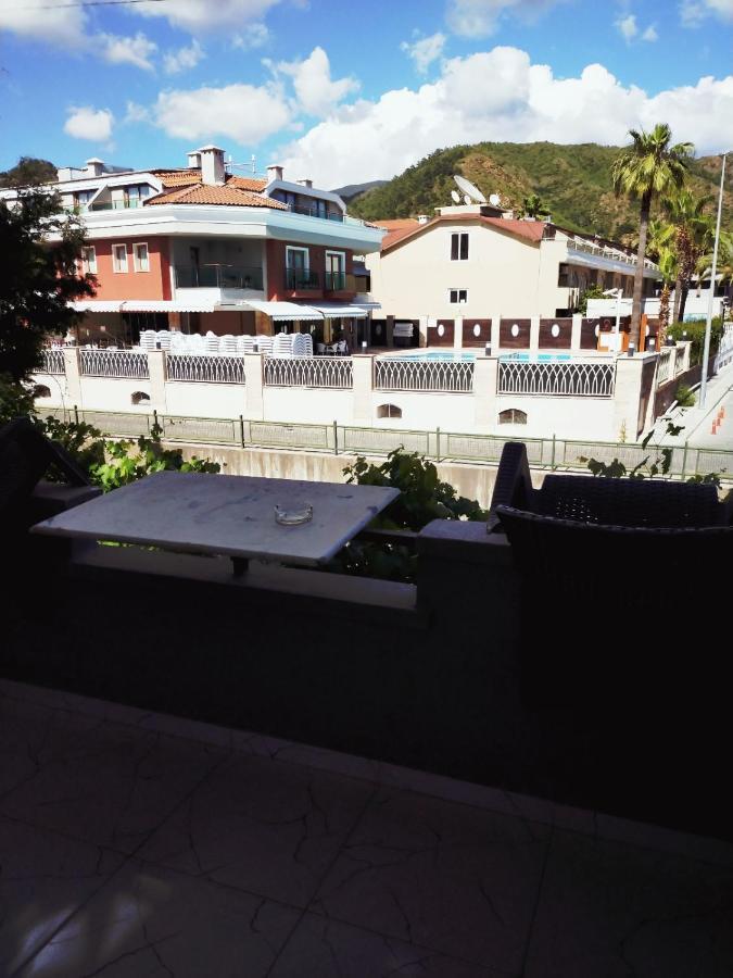 Akdeniz Apart Hotel 말마리스 외부 사진